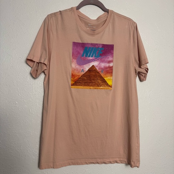 Nike Other - Nike Tan/Peach Short Sleeve Pyramid Graphic Tee